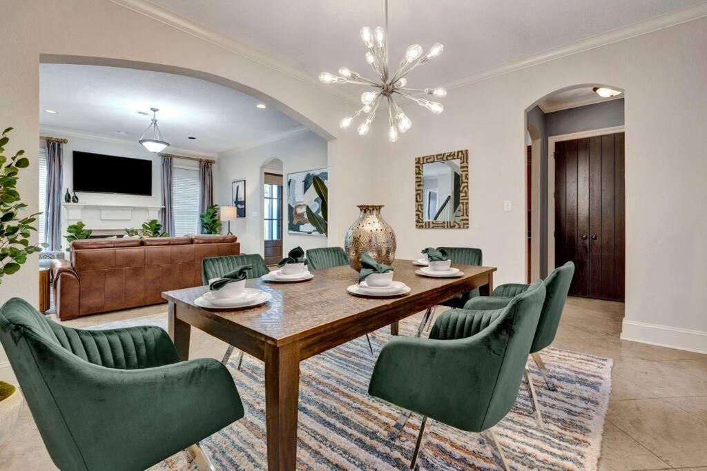 Luxury Home With Outdoor Patio And Game Room เมมฟิส ภายนอก รูปภาพ